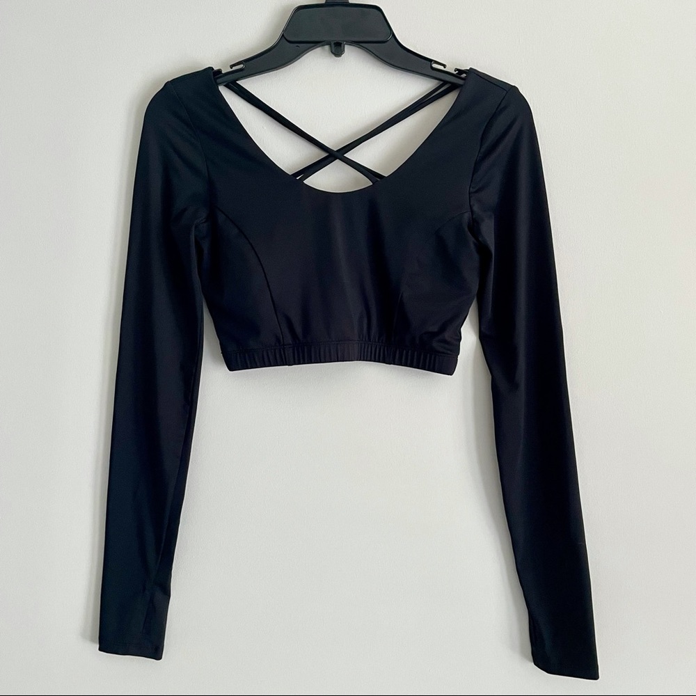 Forever21 Long Sleeve Criss Cross Crop Top - S